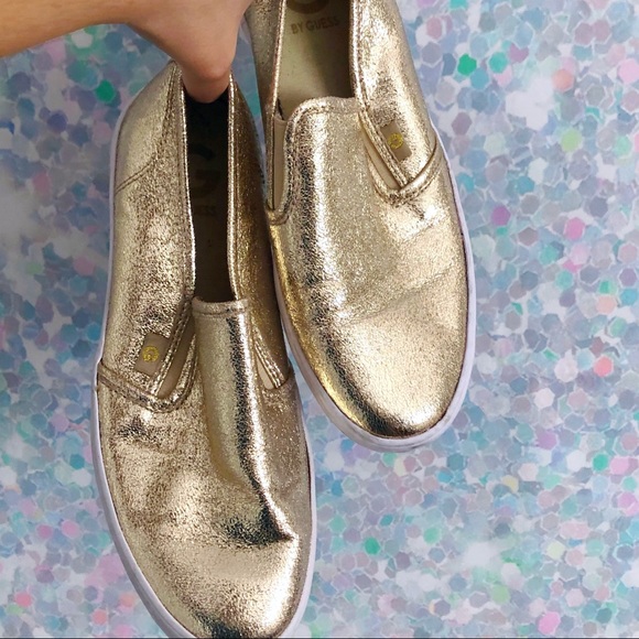 Guess Golden Slip On Sneakers - Picture 2 of 6